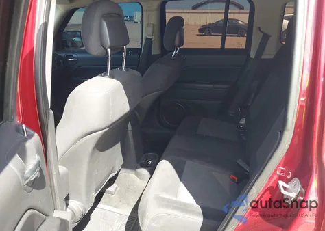 2012 Jeep Patriot Latitude z USA, uszkodzony, nr VIN 1C4NJPFA2CD704595